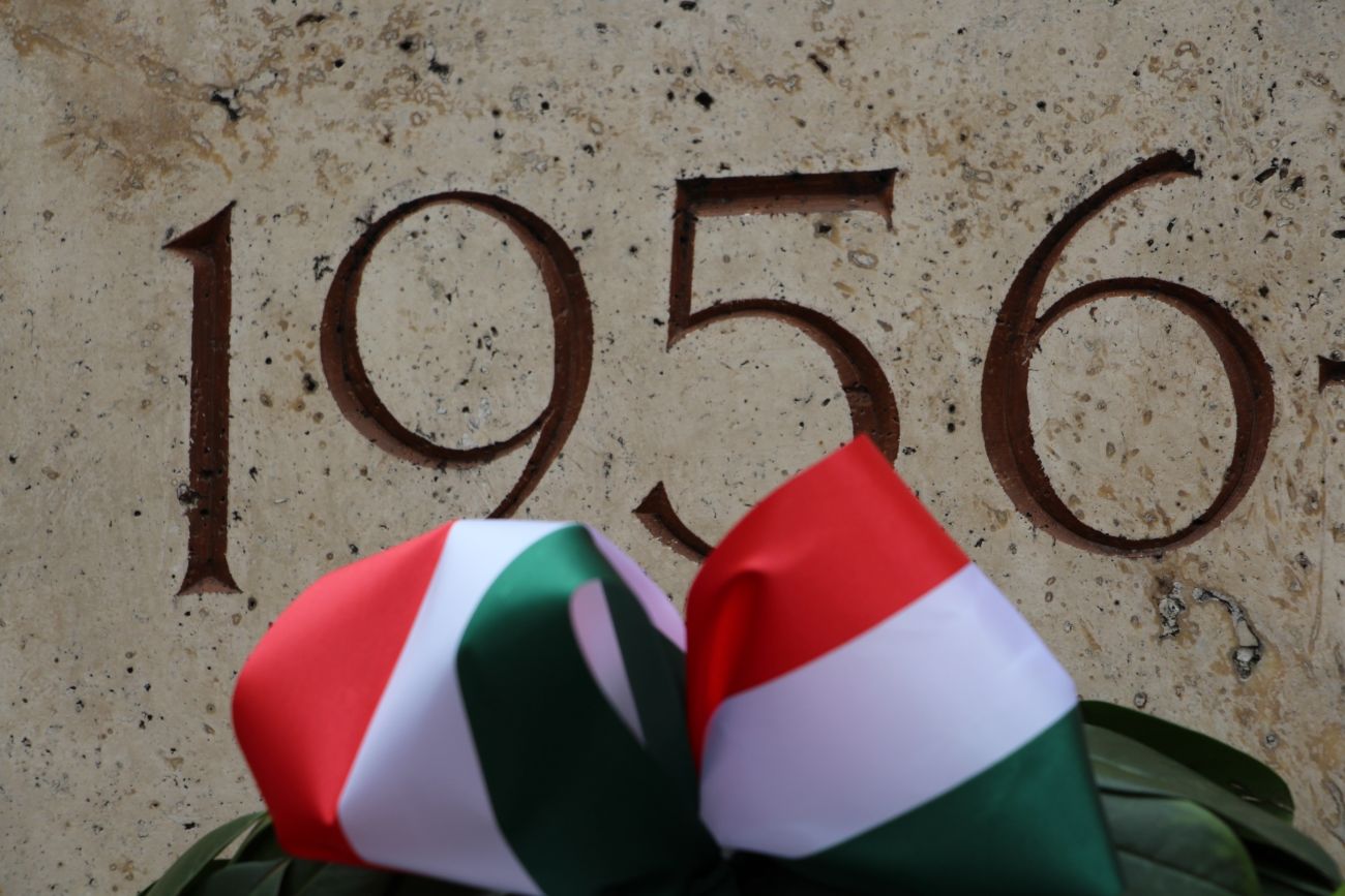 1956.10.23.